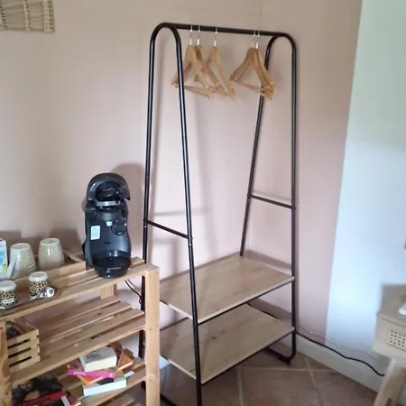 D'hotes Entre Et Montagne Bed & Breakfast Neffies